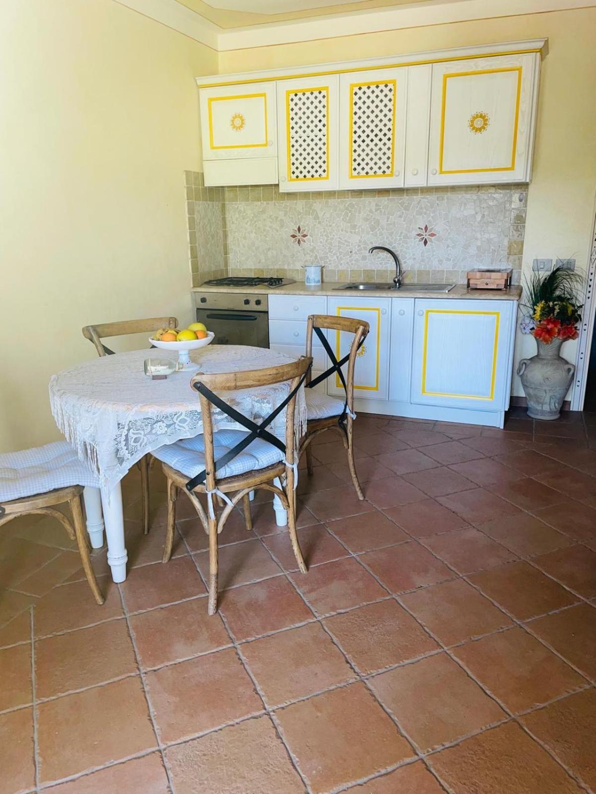 Appartamento Le Querce Vaccileddi Exterior foto