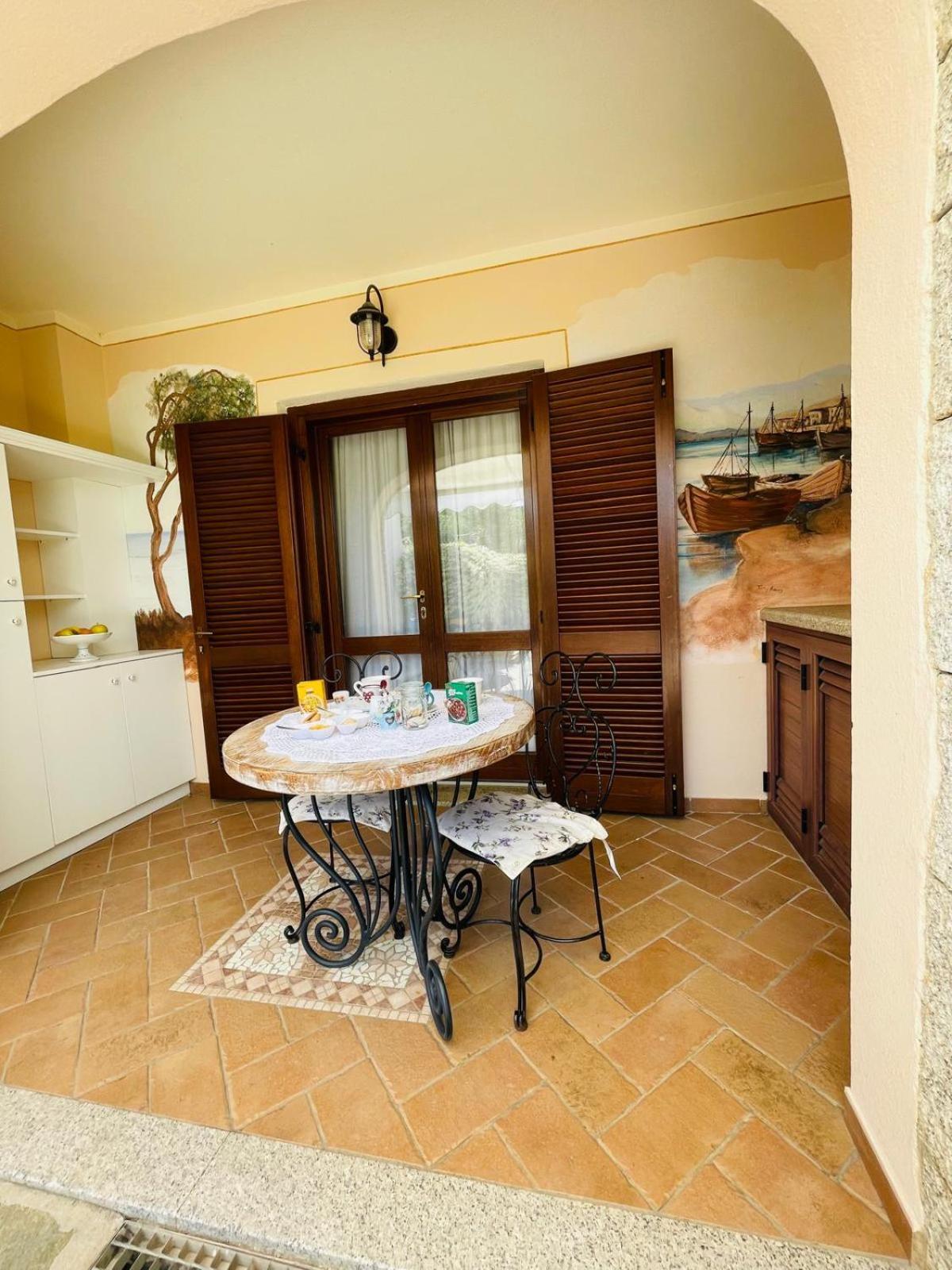 Appartamento Le Querce Vaccileddi Exterior foto